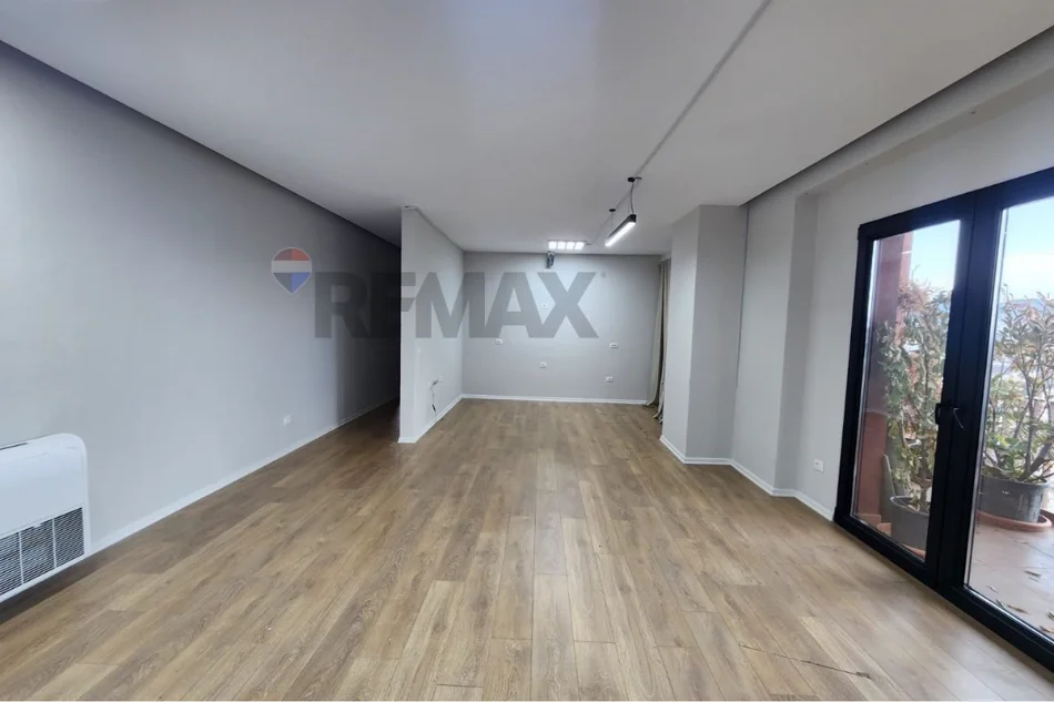 Tirane, jepet me qera , 160 m² 2.500 € 