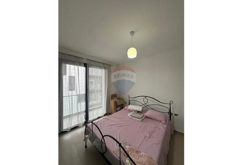 Tirane, jepet me qera apartament 1+1+Ballkon , 62 m² 625 € 