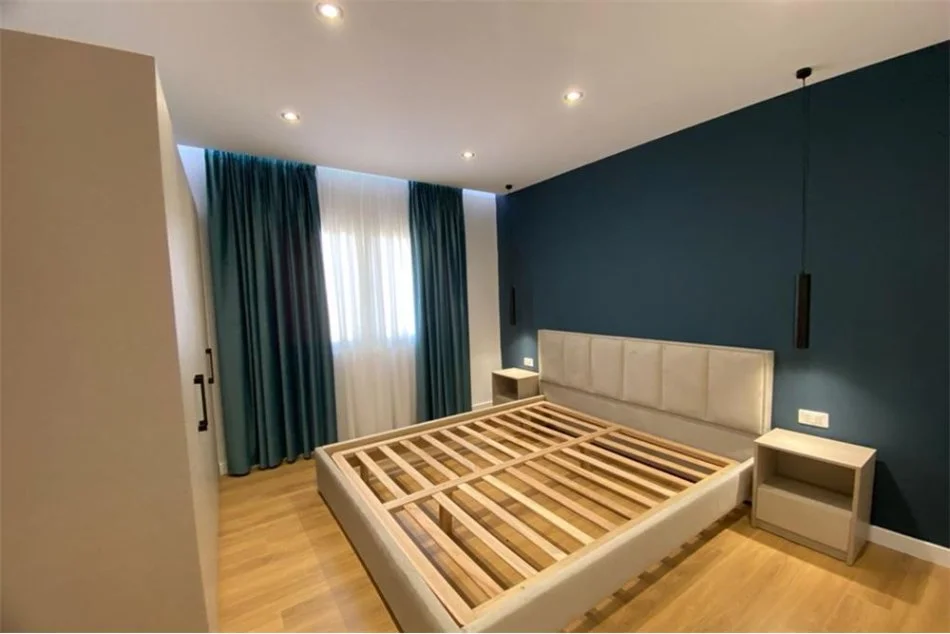 Jepet apartament 1+1 me qira tek Pazari i Ri