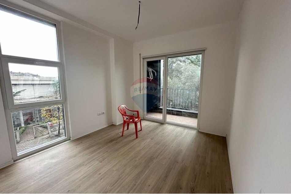 Tirane, shitet apartament 2+1 Kati 2, 106 m² 191.000 € (Fabrika E Miellit, Tiranë (ID: 530191031-727)
