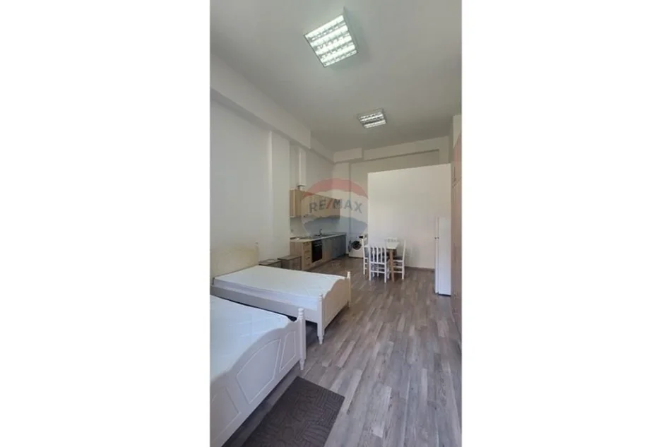 Tirane, jepet me qera apartament Kati 1, 46 m² 420 € (Bryli)