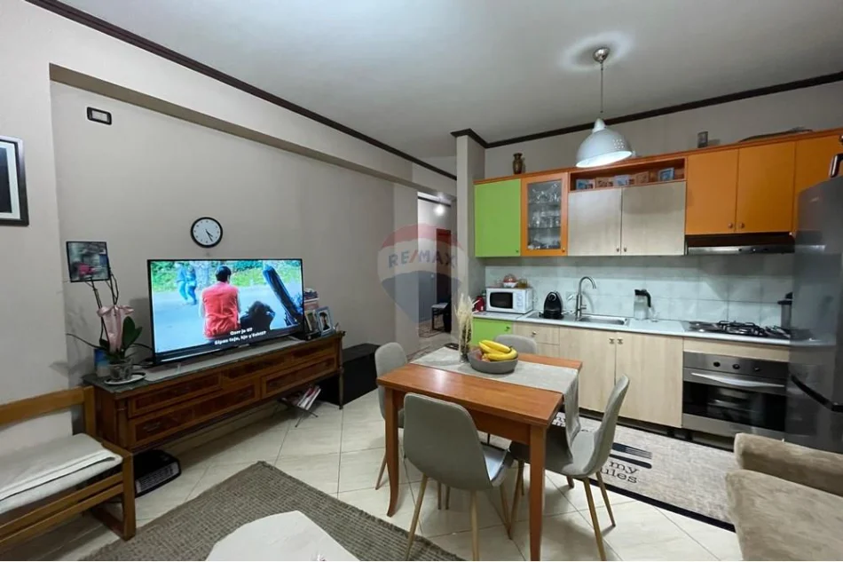 Tirane, shitet apartament 2+1 Kati 3, 113 m² 310.000 € (Komunës së Parisit(ID: 530551001-260))