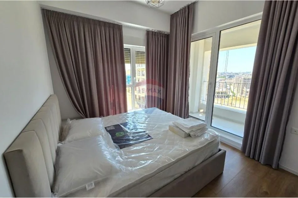 Shqiperi, jepet me qera apartament 2+1+Ballkon Kati 3, 100 m² 550 € (ALi Dem)