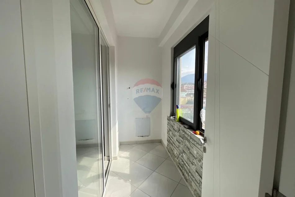 Tirane, jepet me qera apartament , 106 m² 198.999 € (ish tregu elektrik)