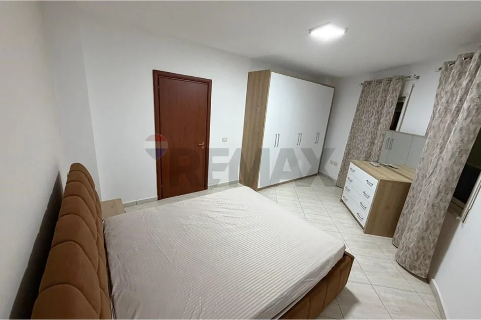 Tirane, jepet me qera apartament , 107 m² 750 € 