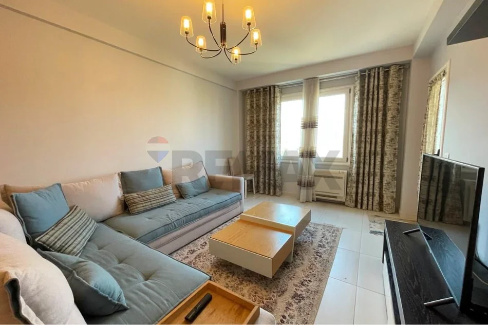 Vlore, jepet me qera apartament 2+1 Kati 9, 95 m² 750 € (Blv. Ismail Qemali,pran Parkut Aulona Vlore)