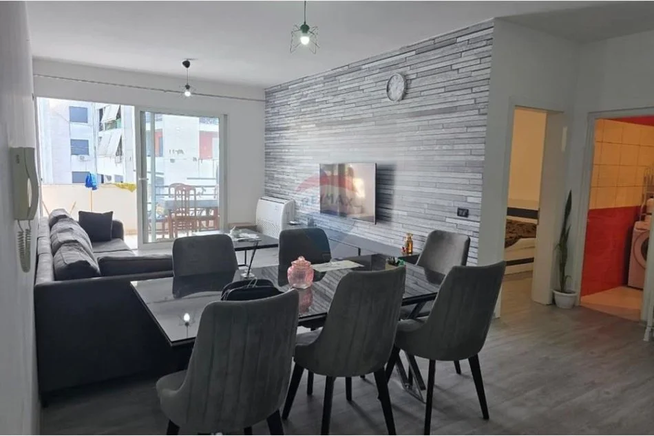Tirane, shitet apartament 1+1 Kati 7, 80 m² 128.000 € (Rruga Mikel Maruli, Tiranë)