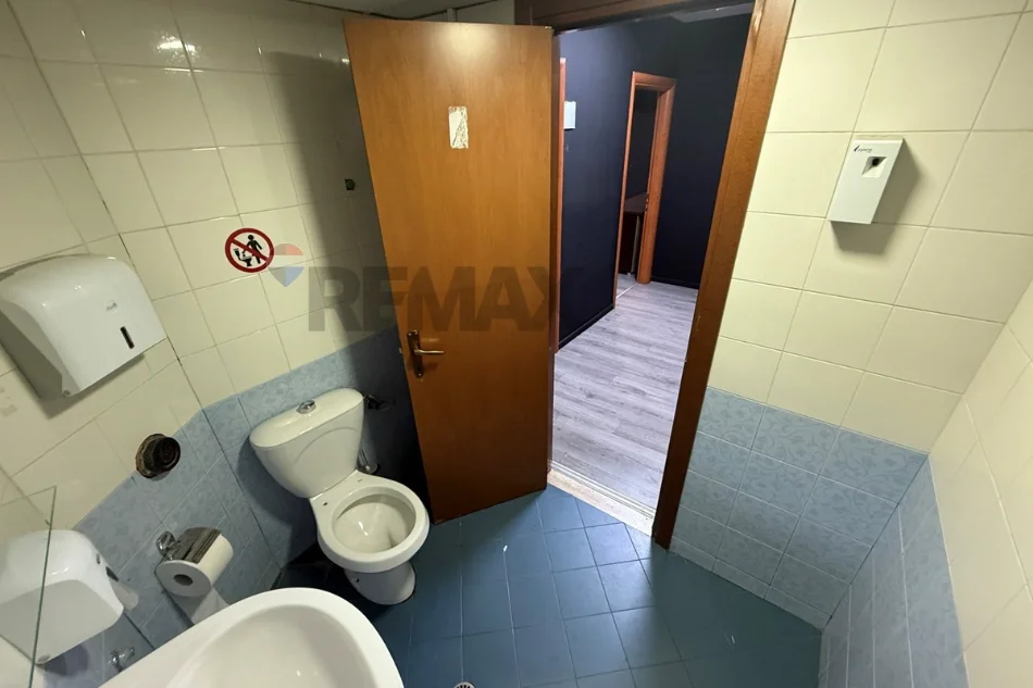 Tirane, jepet me qera , 174 m² 3.200 € 