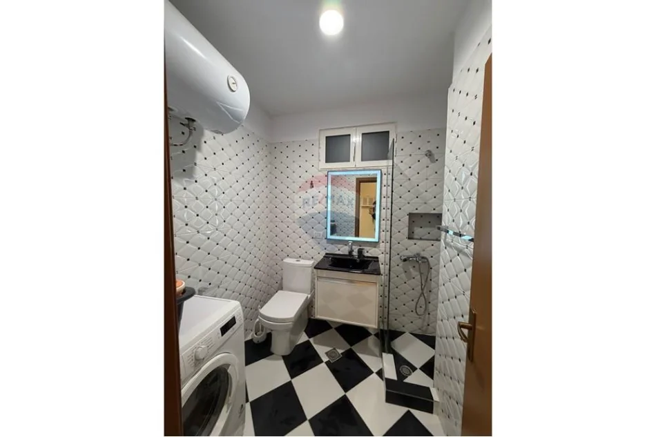 Tirane, shitet apartament , 102 m² 261.701 € 