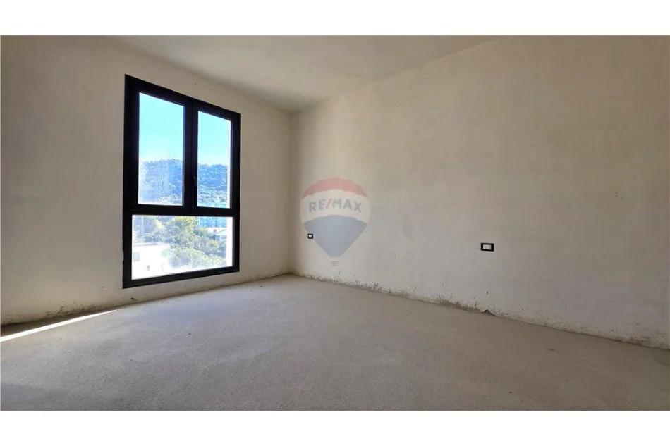 Vlore - Lungomare, shitet apartament 2+1 Kati 7, 102 m² 296.000 € (Rruga Murat Terbaci, Vlore)