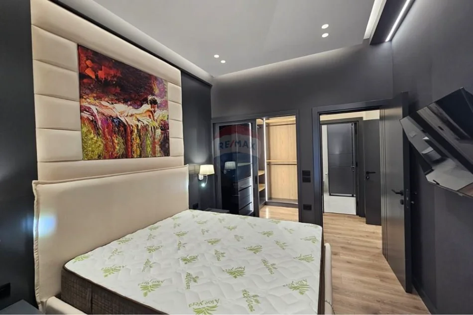 Tirane, jepet me qera apartament , 74 m² 900 € 