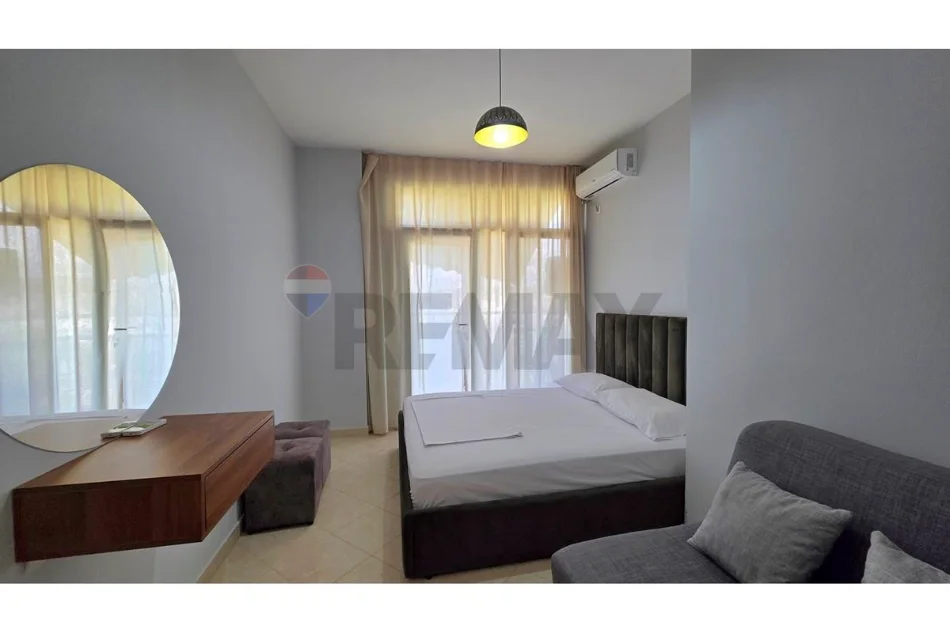 Vlore - Lungomare, shitet apartament 1+1 Kati 4, 60 m² 135.000 € (Rruga Sazani,plazh i vjeter, Vlore)