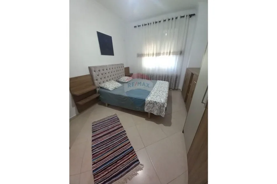 Tirane, jepet me qera apartament 2+1 Kati 2, 110 m² 450 € (linze,Tirane)