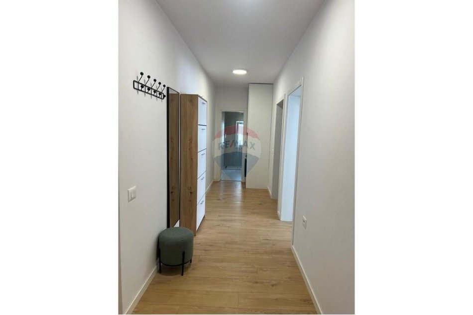 Tirane, jepet me qera apartament 2+1 Kati 2, 90 m² 950 € (Rruga Maliq Muco)