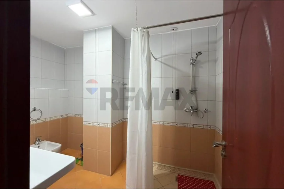 Tirane, shitet apartament , 84 m² 121.379 € 
