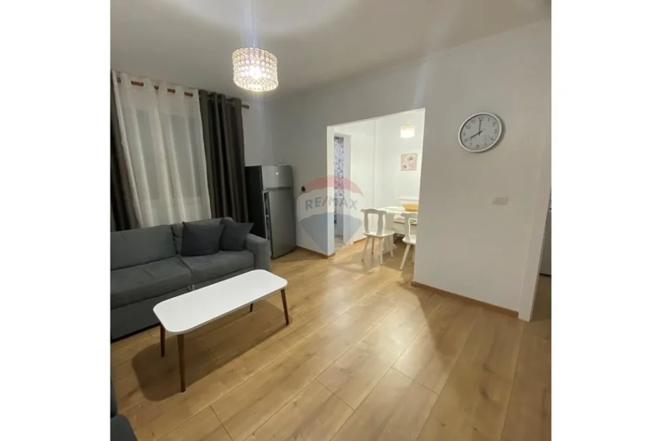 Tirane, jepet me qera apartament , 75 m² 580 € 