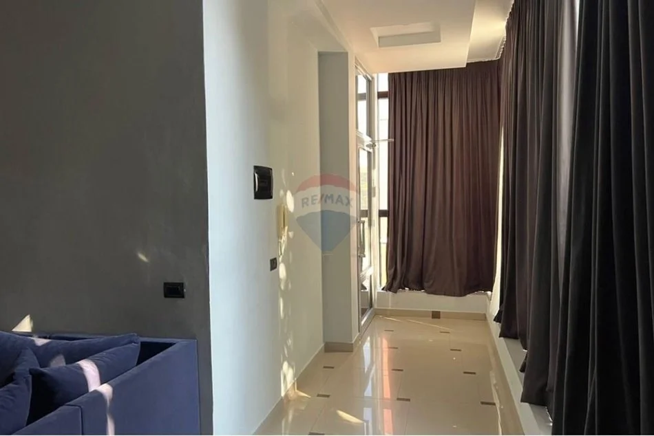 Tirane, jepet me qera apartament 1+1 Kati 2, 65 m² 400 € (Sauk të Ri)