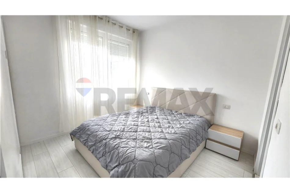 Aapartament 2+1+2 per qira te Shkolla Baletit