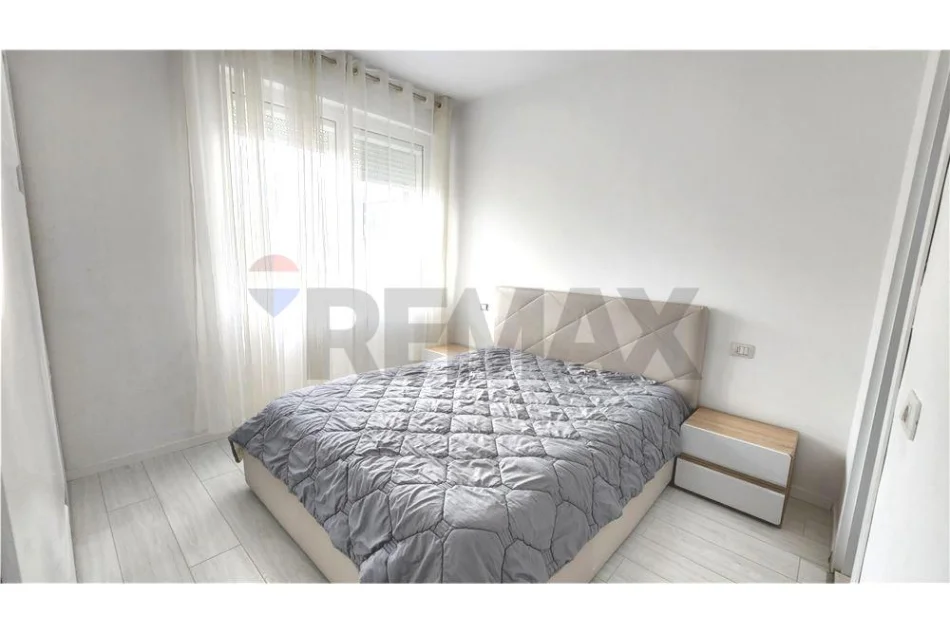 Tirane, jepet me qera apartament 2+1 Kati 5, 100 m² 650 € (Shkolla e Baletit)