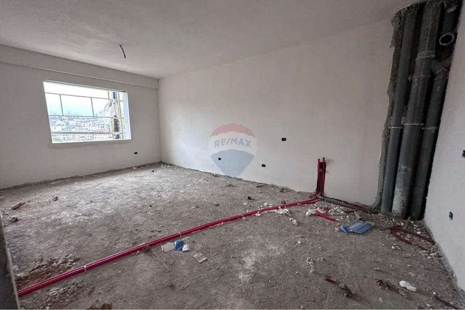 Tirane, shitet apartament 3+1 Kati 6, 111 m² 149.000 € 
