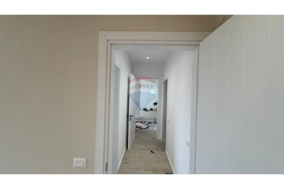 Shqiperi, jepet me qera apartament 2+1+Ballkon Kati 2, 120 m² 1.300 € (Liqeni i thate)