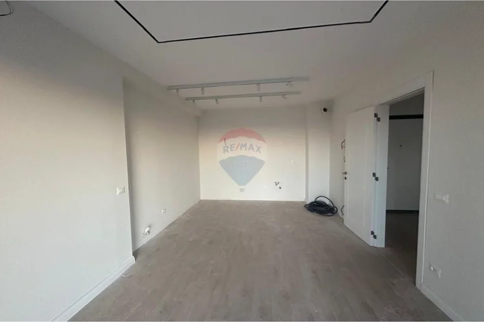 Tirane, shitet apartament , 106 m² 219.000 € 