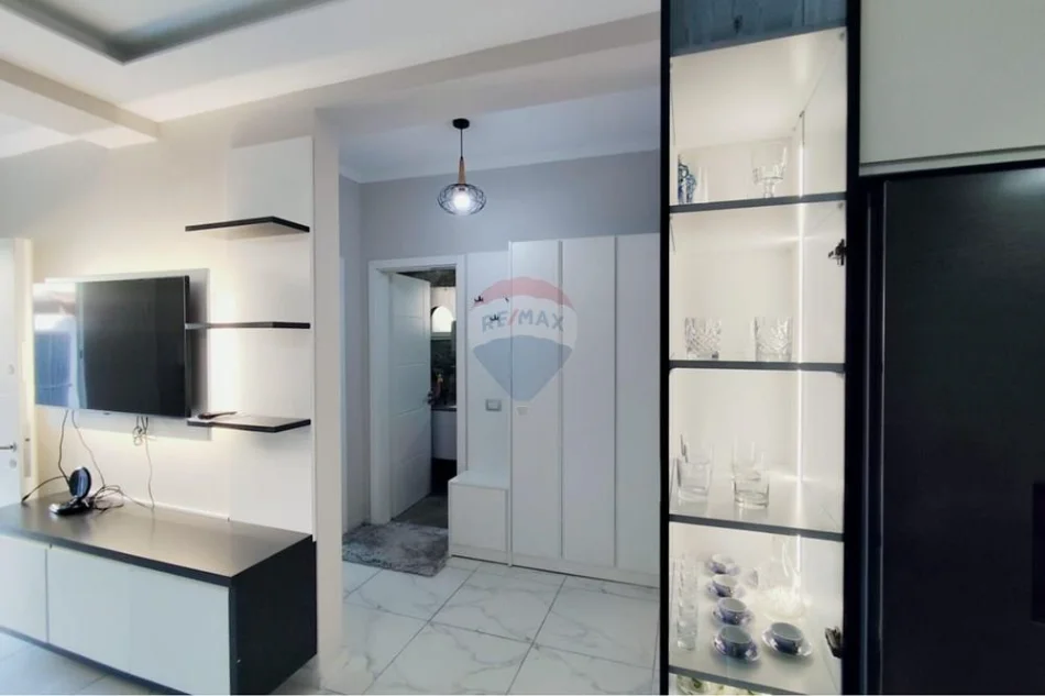Tirane, jepet me qera Vile 2+1 Kati 1, 120 m² 600 € (Selite, Rruga Isuf Elezi)