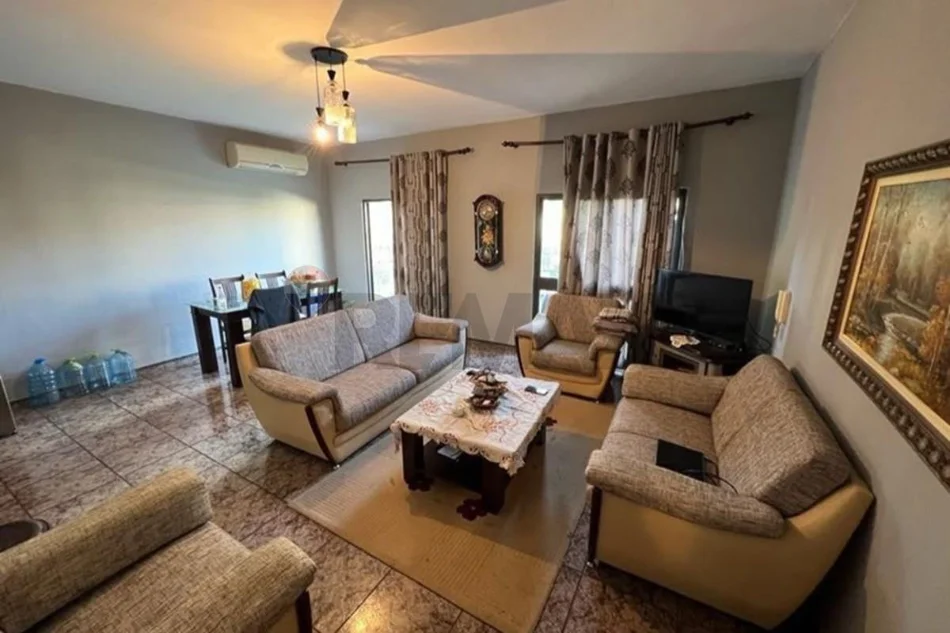 Tirane, shitet apartament 2+1+Aneks+Ballkon Kati 1, 123 m² 196.000 € (rruga Ali Visha)