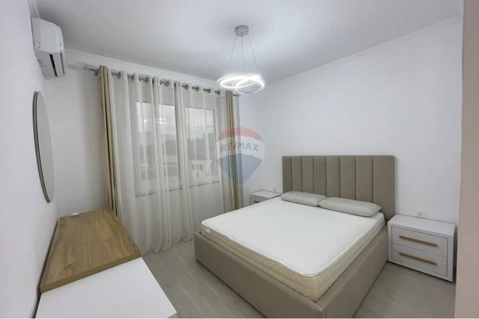 Tirane, jepet me qera apartament 2+1 Kati 6, 75 m² 850 € (Rruga Sami Frasheri)
