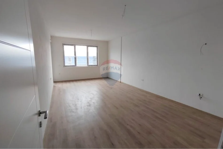 Tirane, shitet apartament , 106 m² 121.001 € (Univers City)