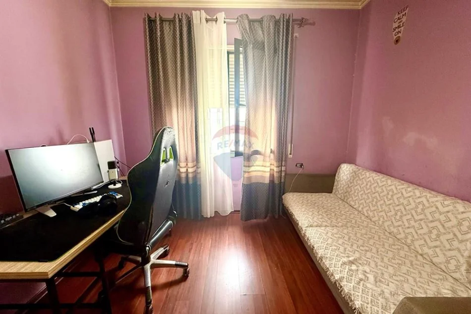 Tirane, shitet apartament 2+1 , 101 m² 215.000 € 