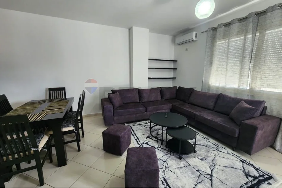Tirane, jepet me qera apartament , 70 m² 550 € 