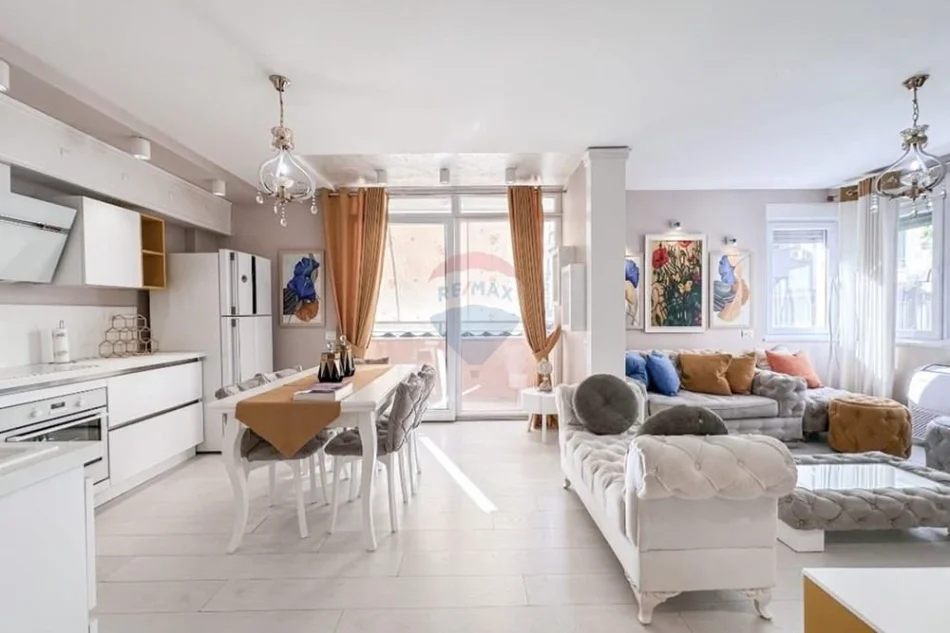 Tirane, jepet me qera apartament 2+1+Aneks+Ballkon , 105 m² 1.350 € (Kopshti Zoologjik, pranë Pavarotti)