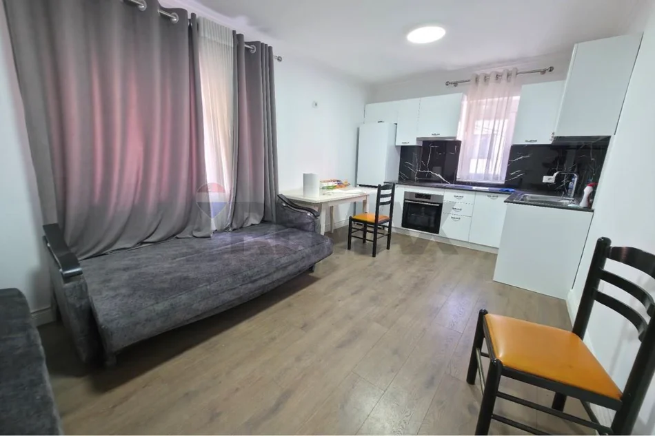 Tirane, jepet me qera , 145 m² 1.100 € 