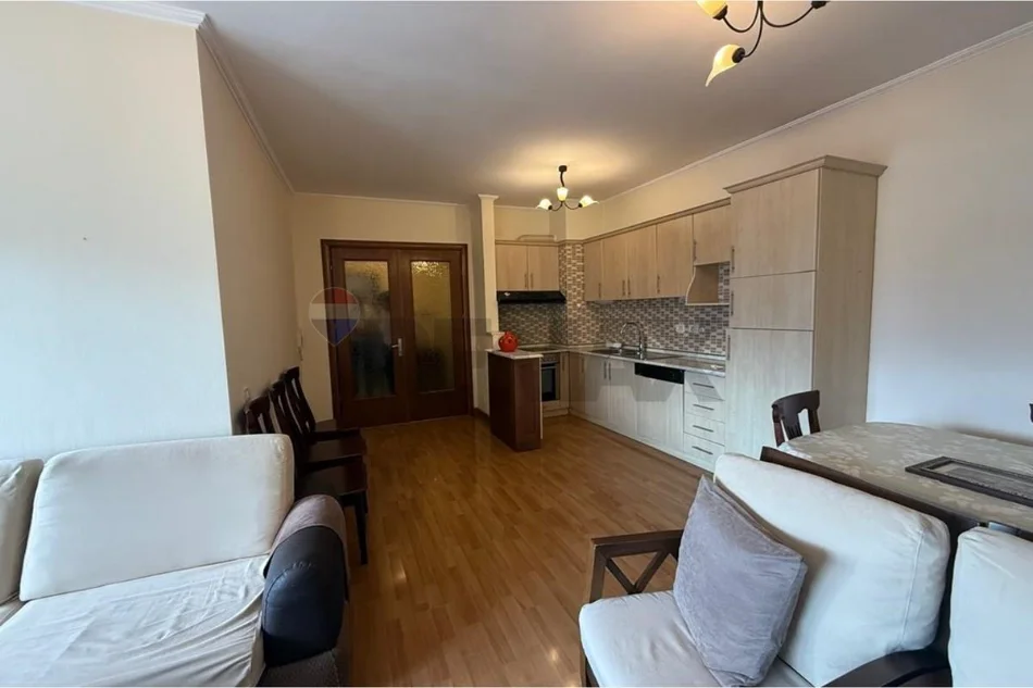 Tirane, shitet apartament , 104 m² 230.000 € 