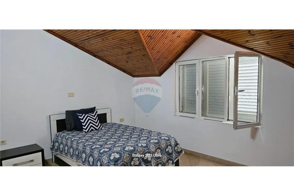 Tirane, jepet me qera apartament+verande | Penthouse 3+1+Ballkon , 250 m² 800 € 