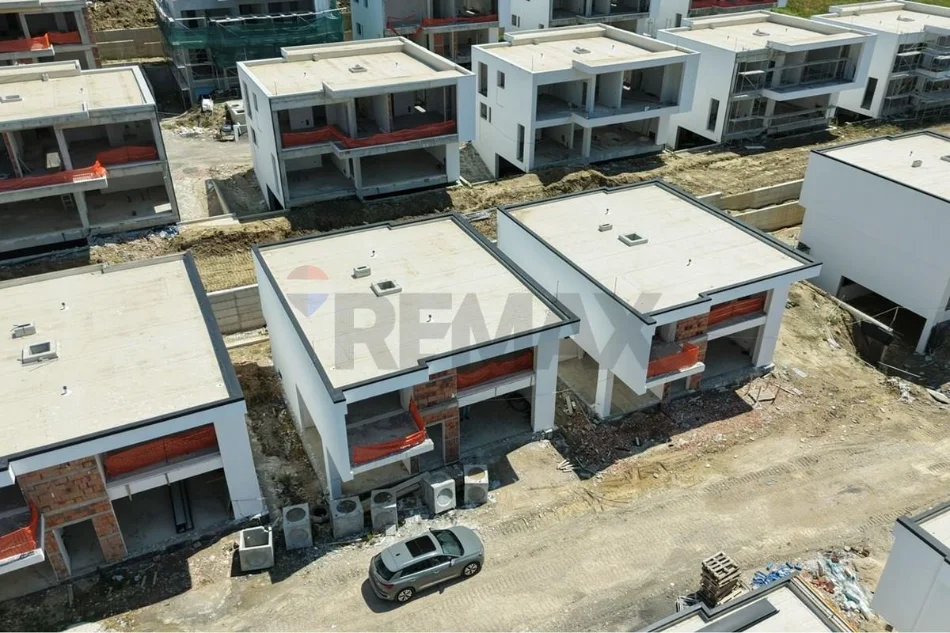 Tirane, shitet Vile , 341 m² 800.000 € 