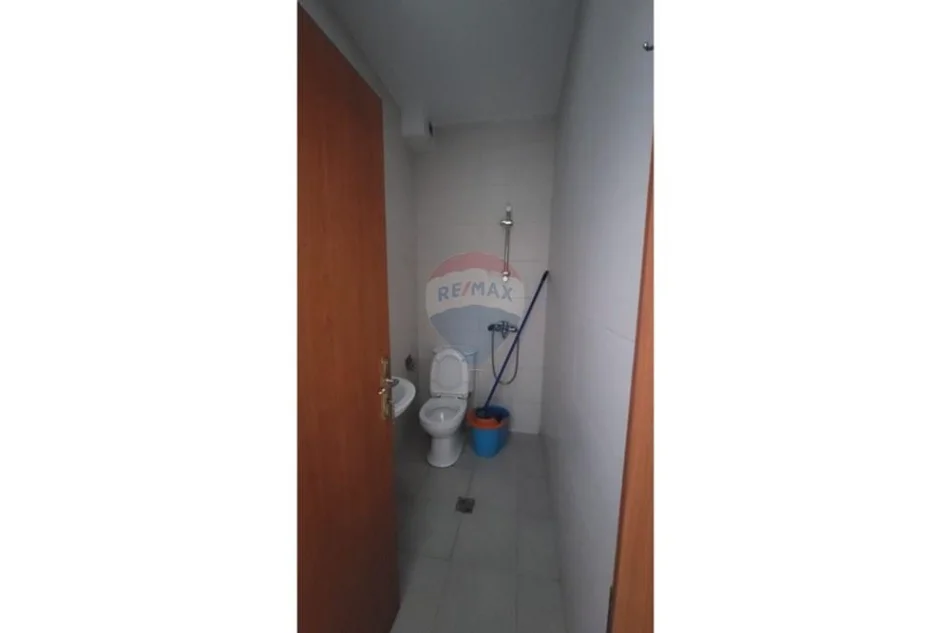 Tirane, jepet me qera apartament Kati 1, 46 m² 420 € (Bryli)