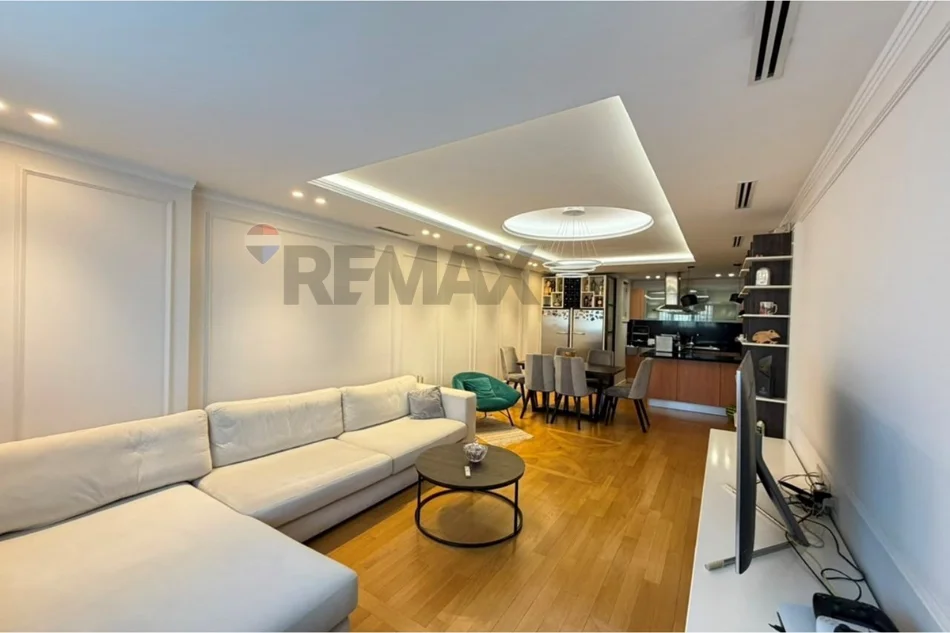 Tirane, shitet apartament 2+1+Ballkon , 132 m² 365.000 € (kompleksi kika1)