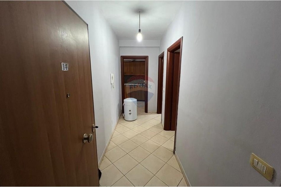 Tirane, shitet apartament 1+1 Kati 4, 86 m² (Rruga Shefqet Kuka, Tiranë (ID: 530261057-300)