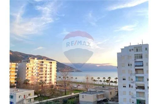Vlore, shitet apartament 1+1+Ballkon Kati 6, 70 m² 160.000 € (Lungomare)