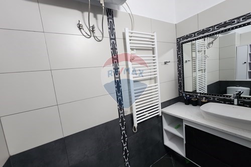 Tirane, jepet me qera 1+1 , 87 m² 600 € (Kodra e Diellit)