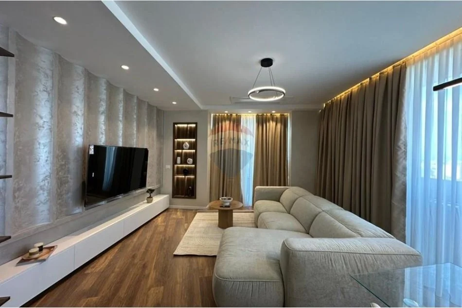 Tirane, jepet me qera apartament 2+1+Ballkon , 140 m² 2.000 € (Lake View)