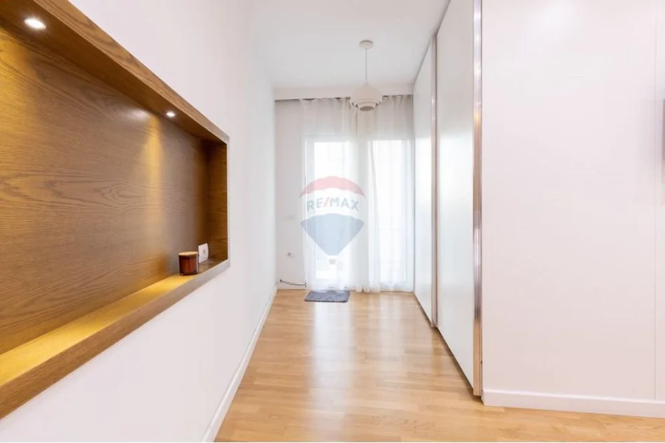 Tirane, shitet apartament , 105 m² 260.000 € 
