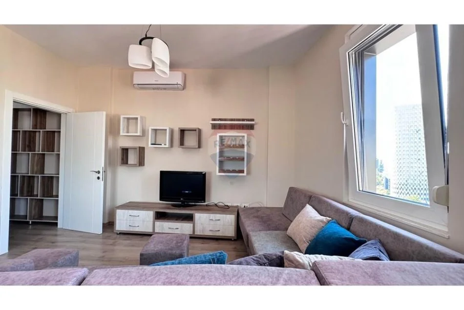 Tirane, jepet me qera apartament 1+1 , 70 m² 850 € (rruga abdi toptani)