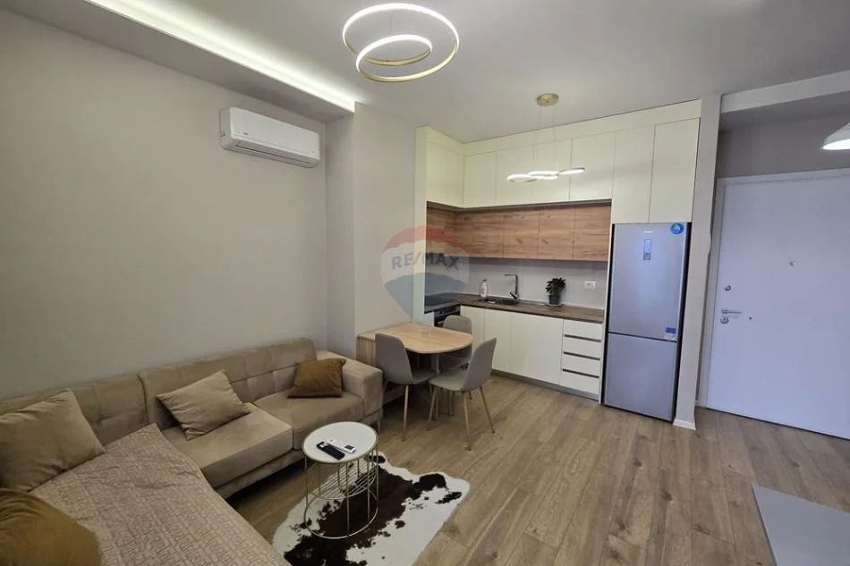 Tirane, jepet me qera apartament , 70 m² 630 € 