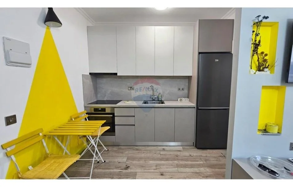 Tirane, jepet me qera garsonier Kati 6, 30 m² 550 € (Rruga Ibrahim Rugova)