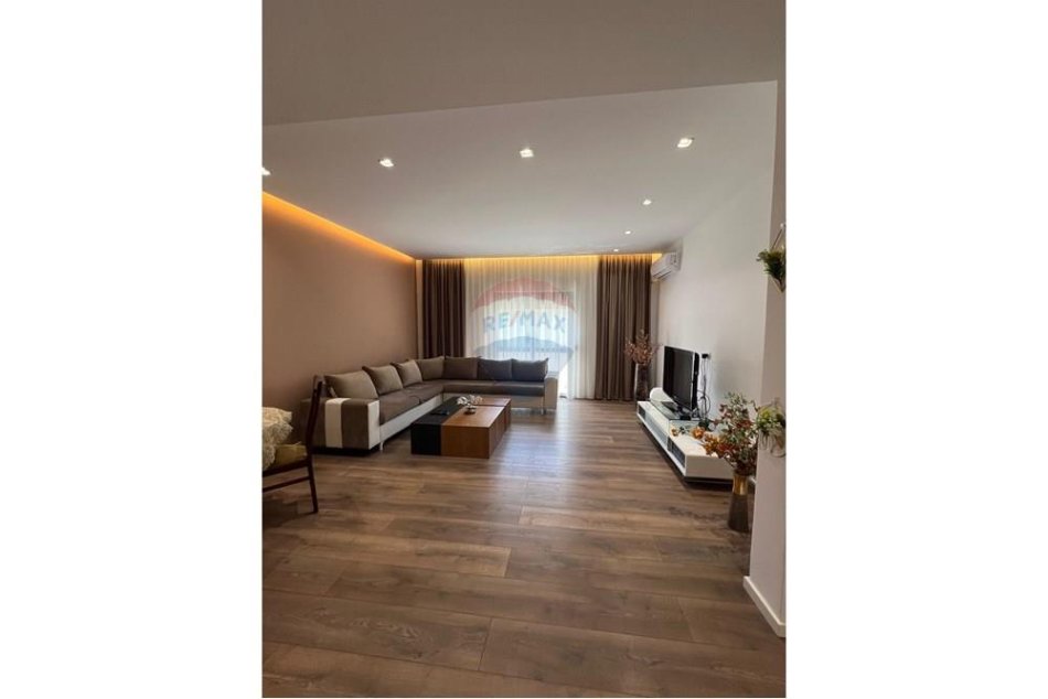 Tirane, shitet apartament 2+1 Kati 2, 136 m² 210.000 € (Rruga Mihal Grameno, Tiranë (ID: 530561001-111)
