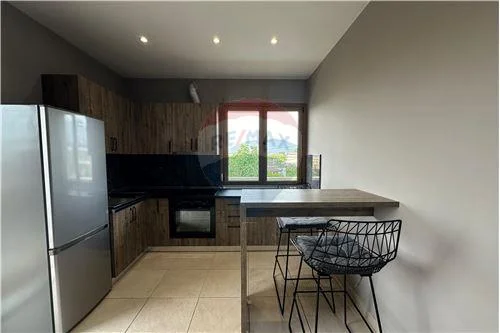 Tirane, jepet me qera apartament 1+1 Kati 2, 42 m² 450 € (Shkolla e Baletit - Tregu Elektrik, Shqipëri)