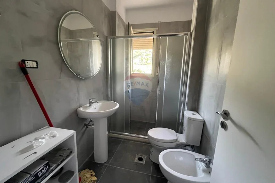 Vlore - Lungomare, shitet garsonier 1+1 , 43 m² 99.000 € (Lungomare, Vlorë)